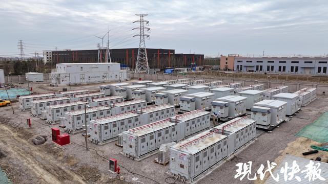 充一次夠近兩萬家庭用一天揚(yáng)州超級(jí)“充電寶”建成(圖1)