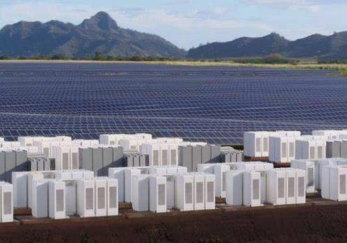 電池龍頭全球首款超大容量方案發(fā)布！儲能電池 50ETF 盤中漲超 2%大儲進(jìn)入新時代(圖1)